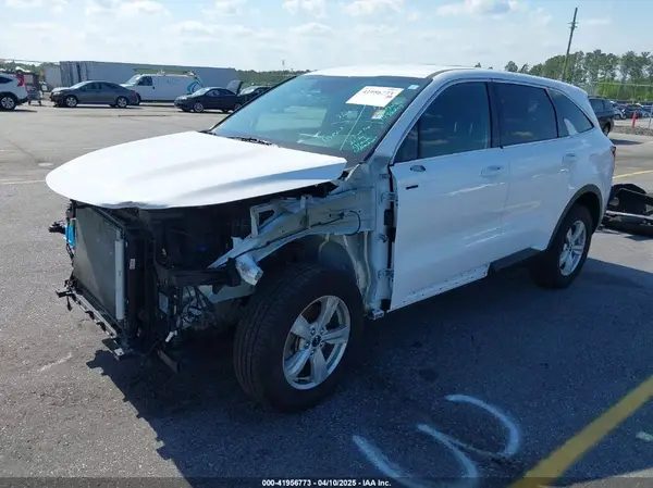 5XYRGDLC4PG204658 2023 KIA SORENTO - Image 2