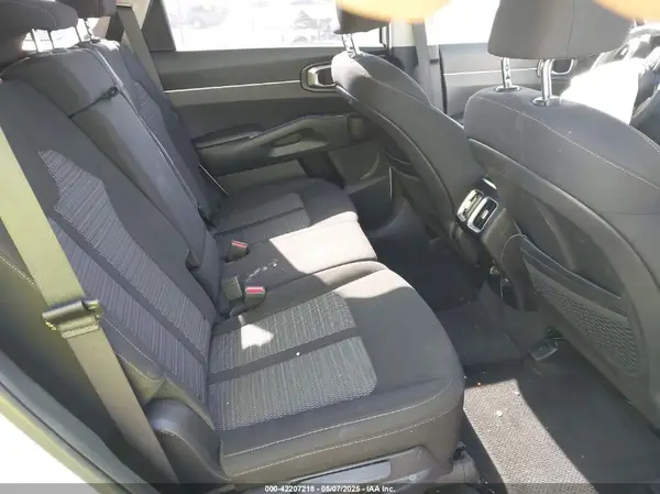5XYRGDLC5NG103948 2022 KIA SORENTO - Image 8