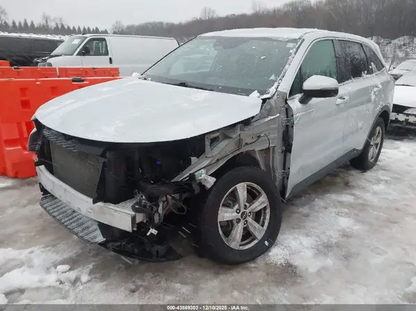 5XYRGDLC6NG075027 2022 KIA SORENTO - Image 2