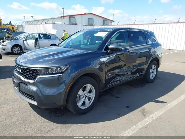 5XYRGDLC7NG091690 2022 KIA SORENTO - Image 2
