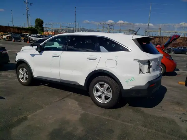 5XYRGDLC8MG044988 2021 KIA SORENTO - Image 2