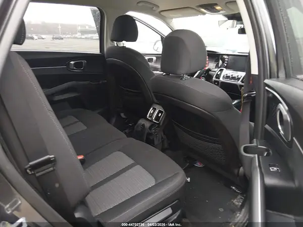 5XYRGDLC8NG085798 2022 KIA SORENTO - Image 8