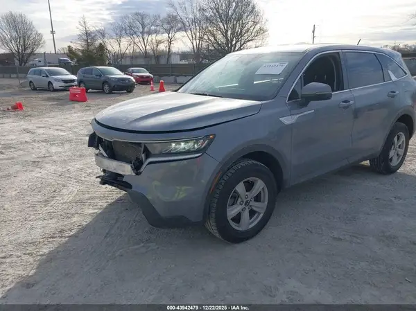 5XYRGDLC8NG162671 2022 KIA SORENTO - Image 2