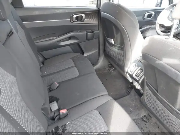 5XYRGDLC8NG162671 2022 KIA SORENTO - Image 8