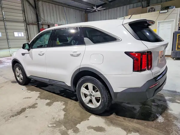 5XYRGDLC8PG184835 2023 KIA SORENTO - Image 2