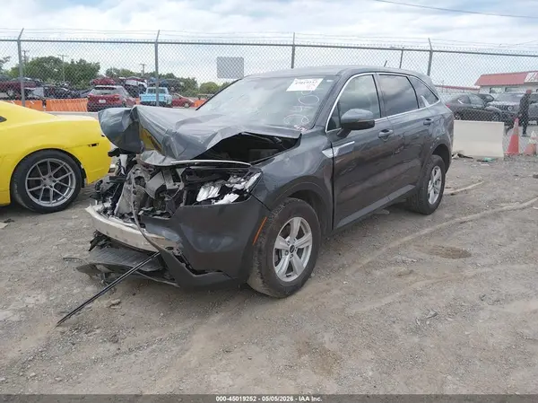 5XYRGDLCXMG022409 2021 KIA SORENTO - Image 2