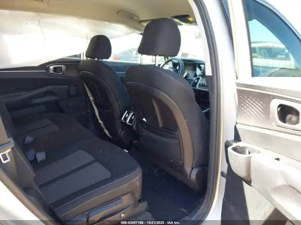 5XYRGDLCXNG097676 2022 KIA SORENTO - Image 8