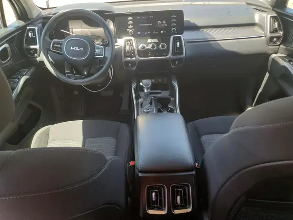 5XYRGDLCXPG208715 2023 KIA SORENTO - Image 8