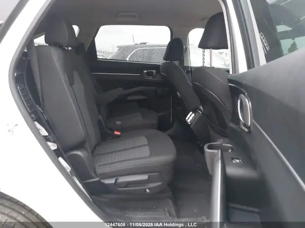5XYRGDLF3MG068240 2021 KIA SORENTO - Image 8