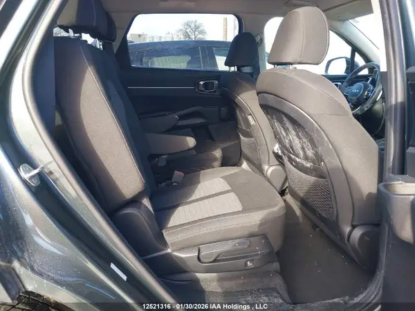 5XYRGDLF5PG235895 2023 KIA SORENTO - Image 8