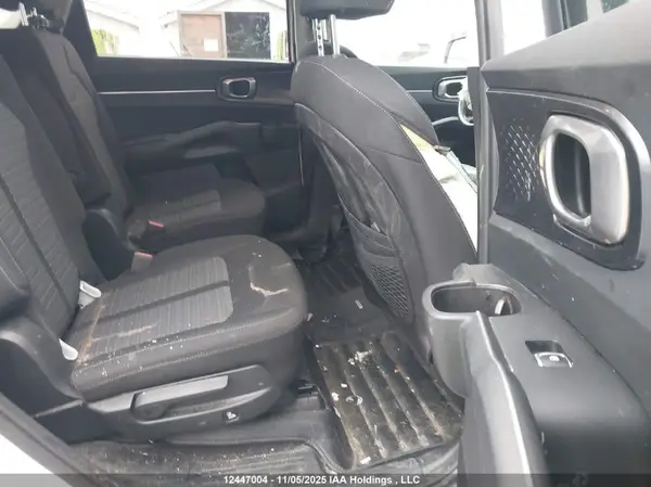 5XYRGDLF9MG067576 2021 KIA SORENTO - Image 8