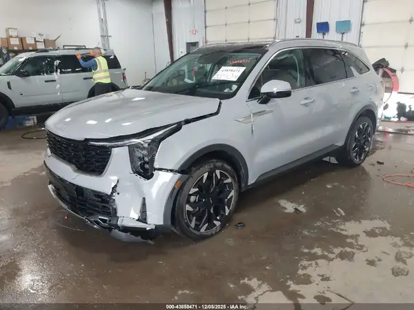 5XYRH4JF5SG310278 2025 KIA SORENTO - Image 2