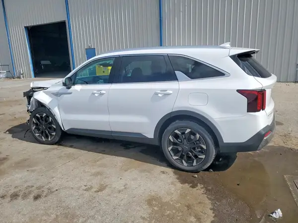 5XYRH4JF8SG354579 2025 KIA SORENTO - Image 2