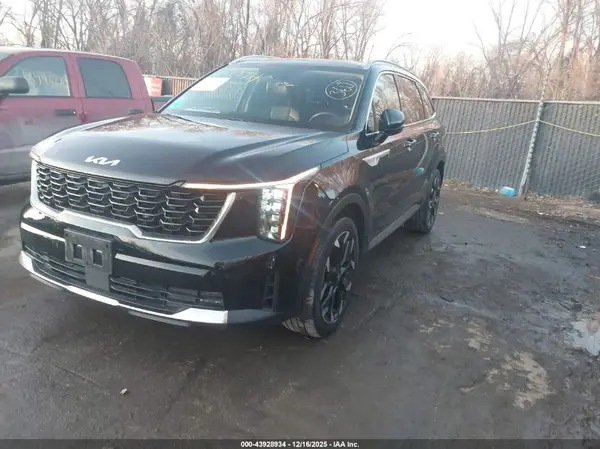 5XYRH4JFXRG285212 2024 KIA SORENTO - Image 2