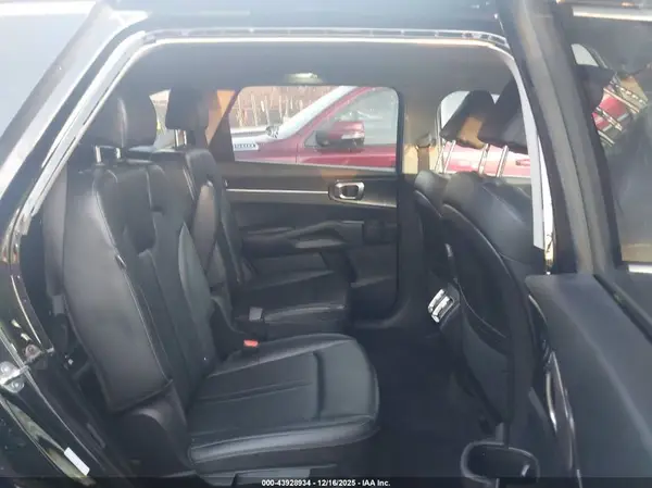 5XYRH4JFXRG285212 2024 KIA SORENTO - Image 8