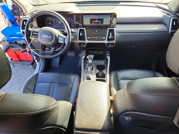 5XYRH4LF0NG103685 2022 KIA SORENTO - Image 8