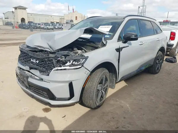 5XYRH4LF1PG196963 2023 KIA SORENTO - Image 2