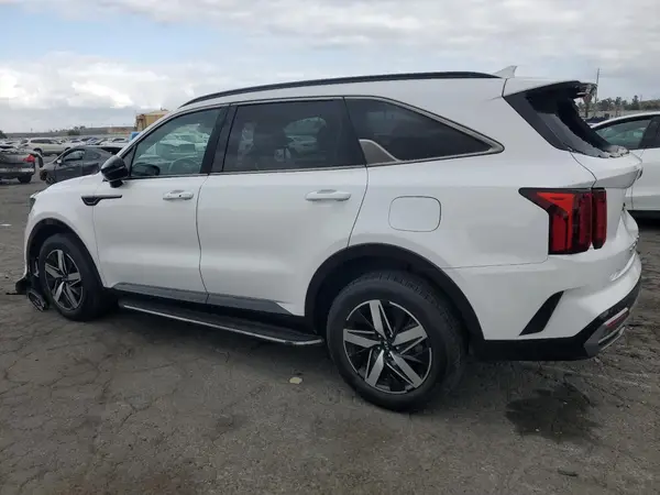 5XYRH4LF2MG011332 2021 KIA SORENTO - Image 2