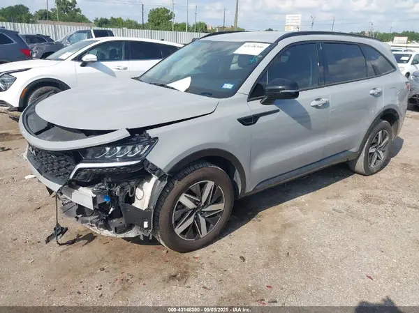 5XYRH4LF2NG132833 2022 KIA SORENTO - Image 2
