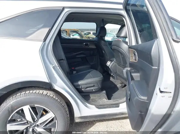 5XYRH4LF2PG166287 2023 KIA SORENTO - Image 8
