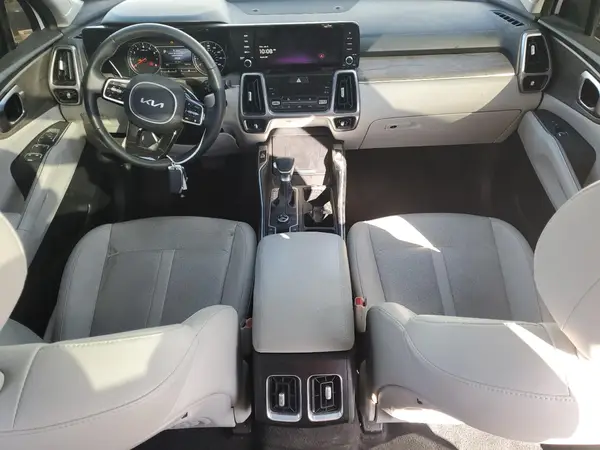 5XYRH4LF2PG180948 2023 KIA SORENTO - Image 8