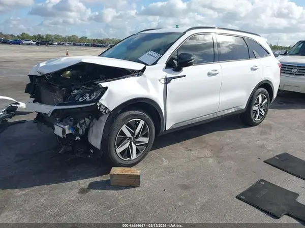 5XYRH4LF2PG223863 2023 KIA SORENTO - Image 2