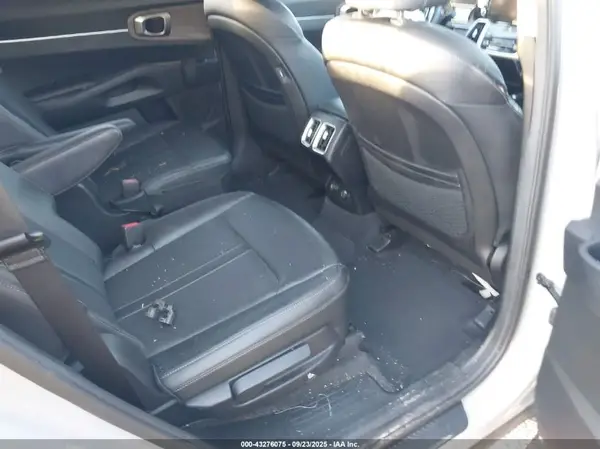 5XYRH4LF3NG103132 2022 KIA SORENTO - Image 8