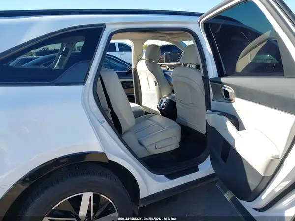 5XYRH4LF3NG126345 2022 KIA SORENTO - Image 8
