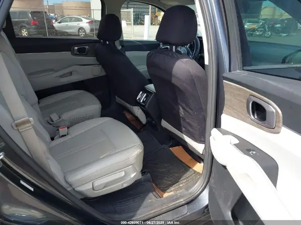 5XYRH4LF4MG018394 2021 KIA SORENTO - Image 8