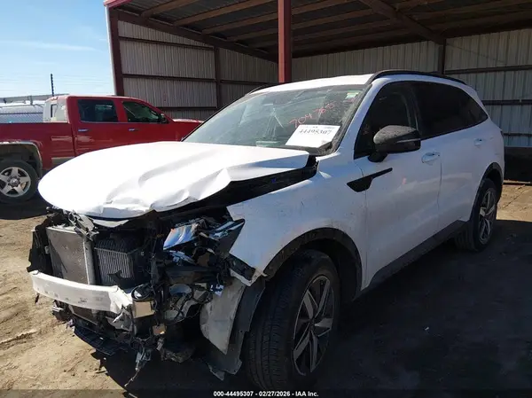 5XYRH4LF4MG026432 2021 KIA SORENTO - Image 2