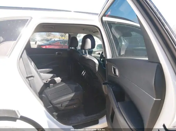 5XYRH4LF4MG026432 2021 KIA SORENTO - Image 8