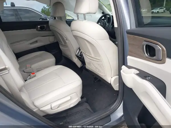 5XYRH4LF4PG186508 2023 KIA SORENTO - Image 8