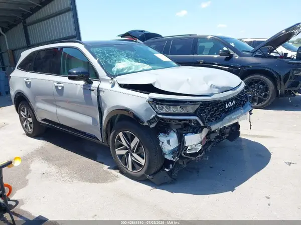 5XYRH4LF5PG228054 2023 KIA SORENTO - Image 1