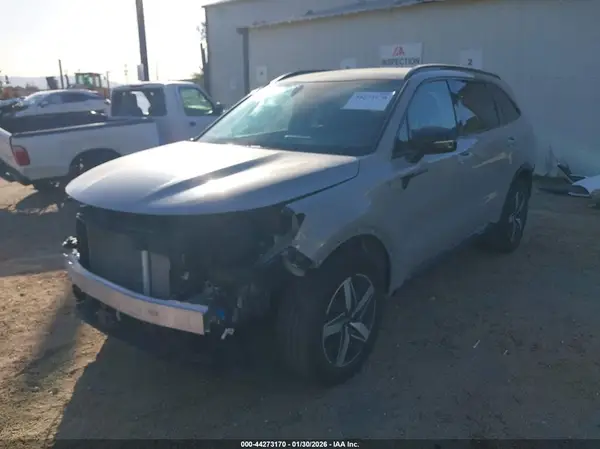 5XYRH4LF6NG147481 2022 KIA SORENTO - Image 2