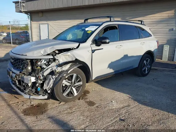 5XYRH4LF6NG157850 2022 KIA SORENTO - Image 2
