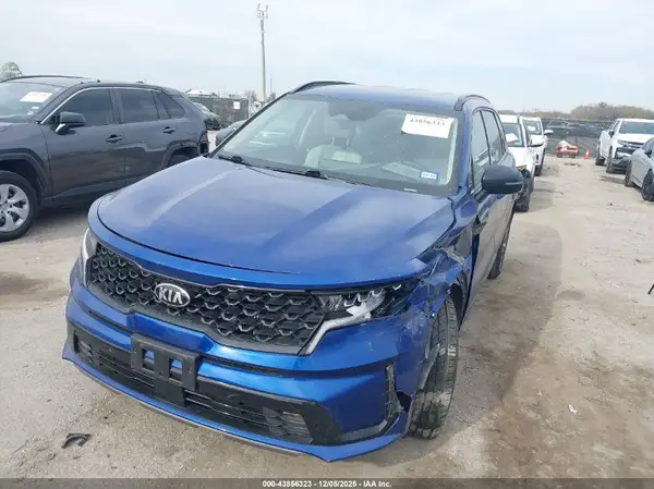 5XYRH4LF7MG031267 2021 KIA SORENTO - Image 2