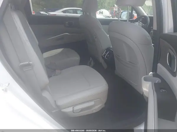 5XYRH4LF8NG132108 2022 KIA SORENTO - Image 8