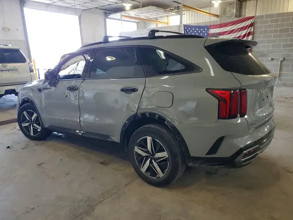 5XYRH4LF8NG157834 2022 KIA SORENTO - Image 2