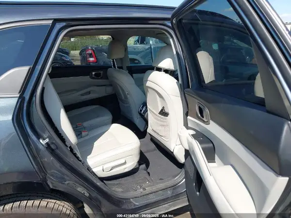 5XYRH4LF9MG065243 2021 KIA SORENTO - Image 8