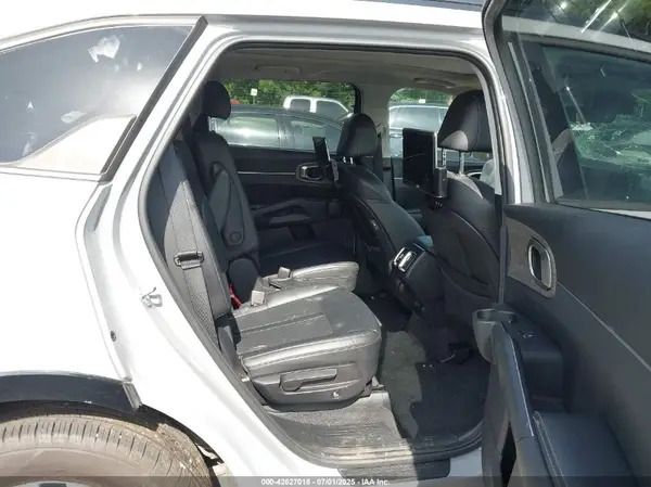 5XYRH4LF9NG101241 2022 KIA SORENTO - Image 8