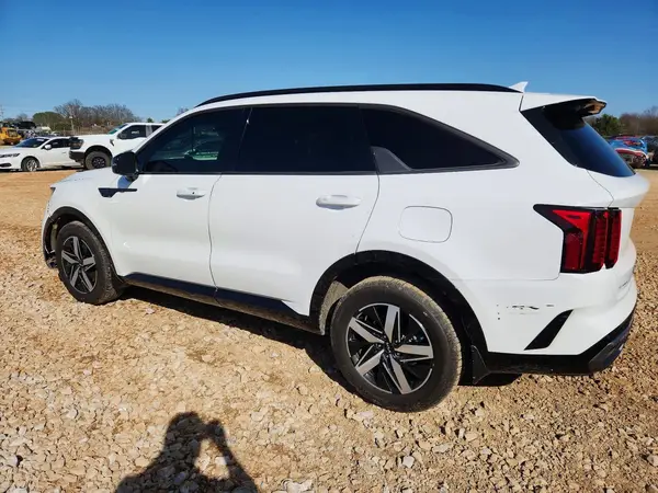 5XYRH4LF9NG101403 2022 KIA SORENTO - Image 2