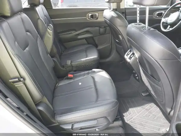 5XYRH4LF9PG229689 2023 KIA SORENTO - Image 8