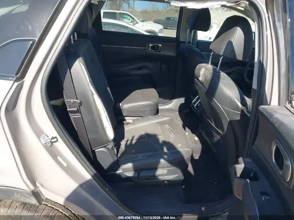 5XYRHDJF0RG270833 2024 KIA SORENTO - Image 8