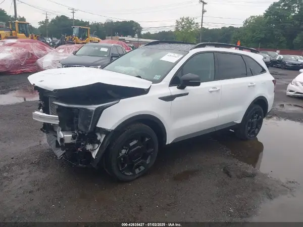 5XYRHDJF1SG386662 2025 KIA SORENTO - Image 2