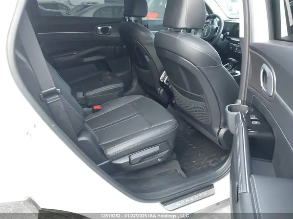 5XYRHDJF2RG295104 2024 KIA SORENTO - Image 8