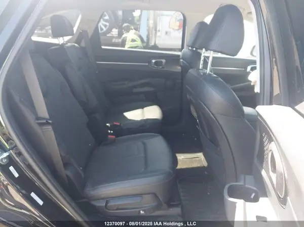 5XYRHDJF2SG314093 2025 KIA SORENTO - Image 8