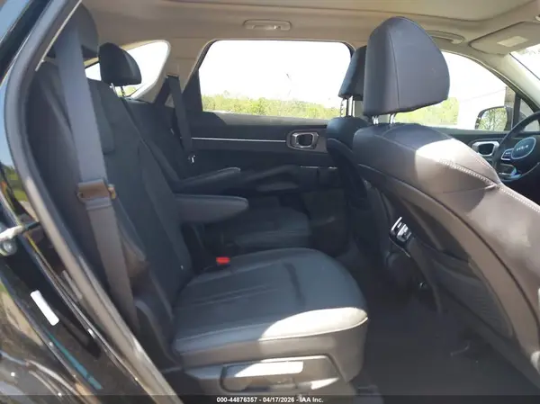 5XYRHDJF2SG323988 2025 KIA SORENTO - Image 8