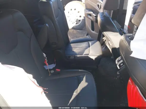 5XYRHDJF4RG307186 2024 KIA SORENTO - Image 8