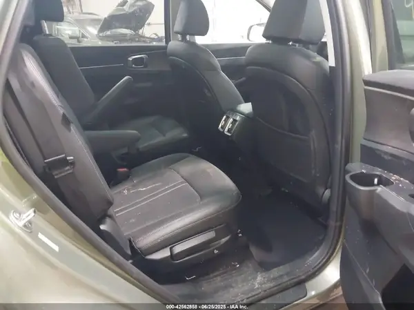 5XYRHDJF5RG292293 2024 KIA SORENTO - Image 8
