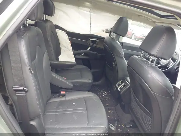 5XYRHDJF7RG310342 2024 KIA SORENTO - Image 8
